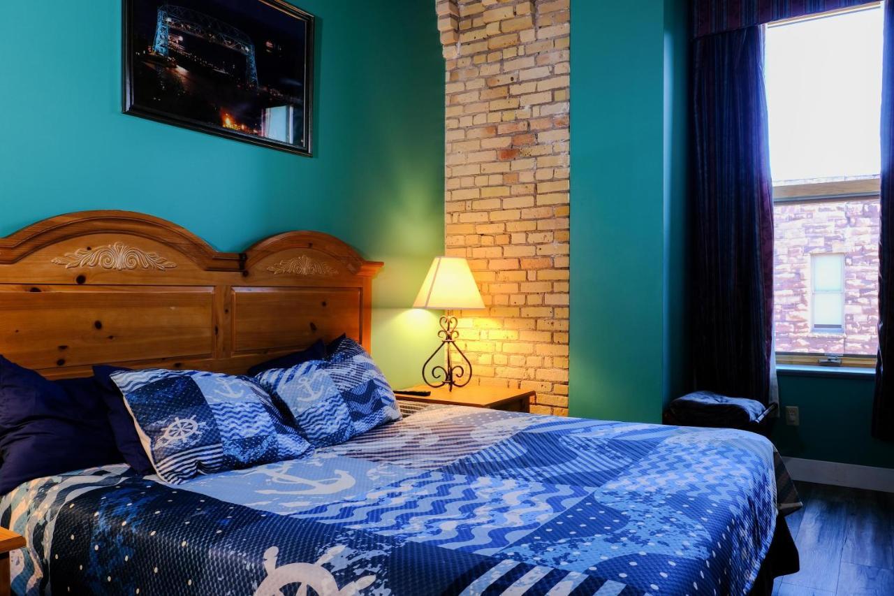 Pet-Friendly Canal Park Condonear Lakewalk Pool Duluth Exterior foto
